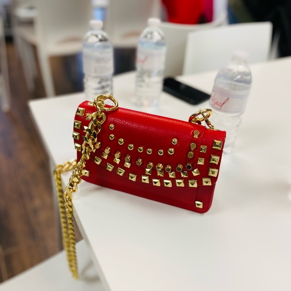 GOLD LOVE - Picture 12 of 15